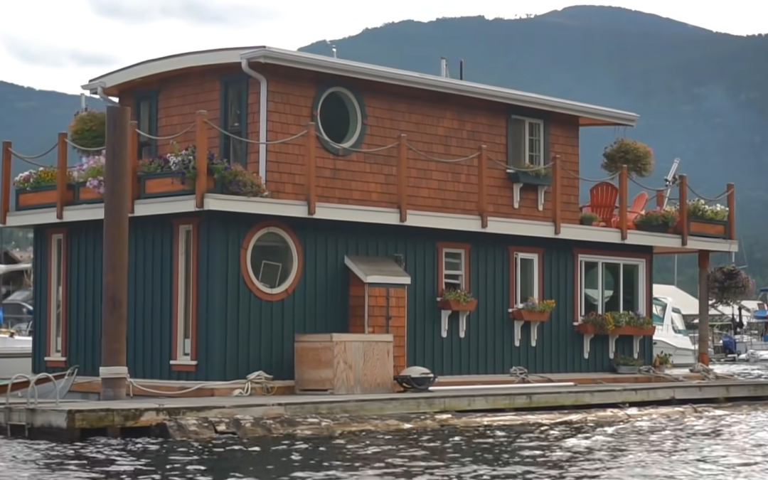 Living Off-The-Grid In A Floating Home